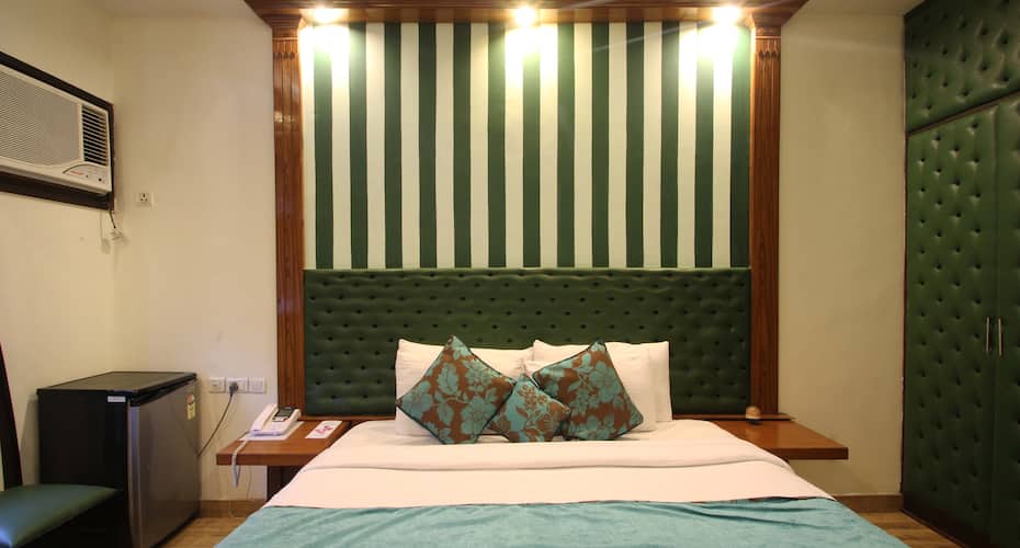 TG Stays Safdarjang Enclave 4, New Delhi 4